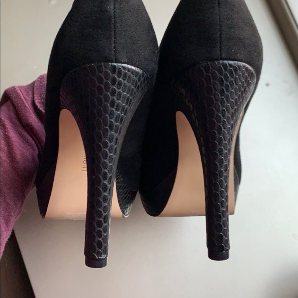 Calvin Klein Platform Pumps - image 5